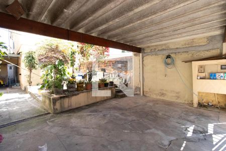 Casa à venda com 180m², 3 quartos e 2 vagas Casa à venda com 180m², 3 quartos e 2 vagasGaragem