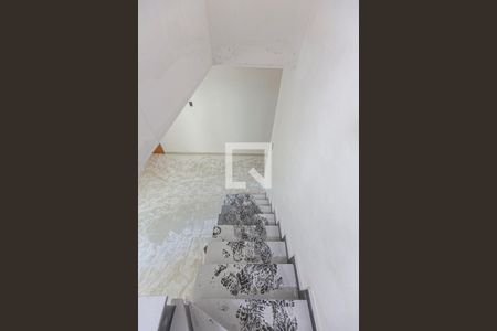 Apartamento à venda com 101m², 2 quartos e 1 vaga Apartamento à venda com 101m², 2 quartos e 1 vagaEscada Cobertura