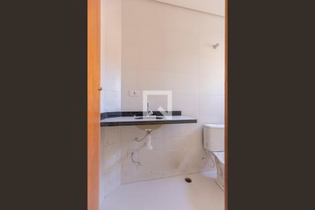 Apartamento à venda com 101m², 2 quartos e 1 vaga Apartamento à venda com 101m², 2 quartos e 1 vagaBanheiro da Suite