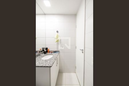 Apartamento à venda com 64m², 2 quartos e 1 vaga Apartamento à venda com 64m², 2 quartos e 1 vagaBanheiro