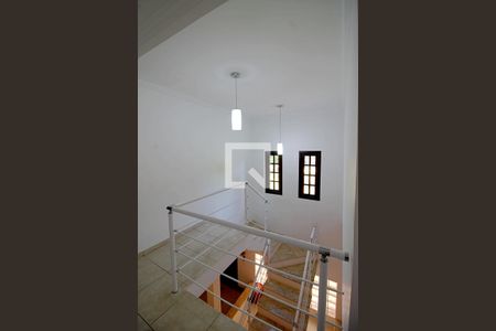 Casa à venda com 219m², 3 quartos e 2 vagasCorredor 