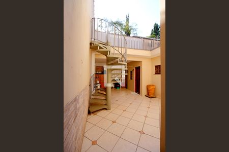 Casa à venda com 219m², 3 quartos e 2 vagasQuintal 