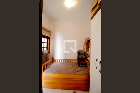 Casa à venda com 219m², 3 quartos e 2 vagasQuarto de Serviço