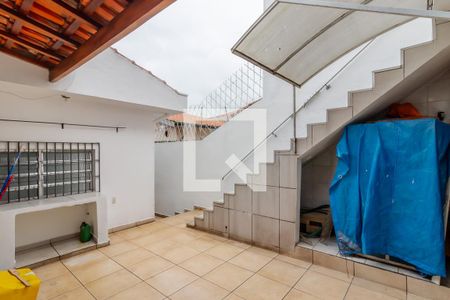 Casa à venda com 143m², 3 quartos e 2 vagas Casa à venda com 143m², 3 quartos e 2 vagasQuintal