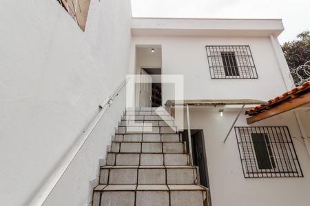 Casa à venda com 143m², 3 quartos e 2 vagas Casa à venda com 143m², 3 quartos e 2 vagasEdícula