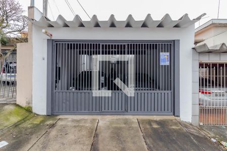 Casa à venda com 143m², 3 quartos e 2 vagas Casa à venda com 143m², 3 quartos e 2 vagasFachada