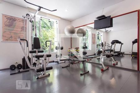 Apartamento à venda com 170m², 3 quartos e 2 vagas Apartamento à venda com 170m², 3 quartos e 2 vagasAcademia