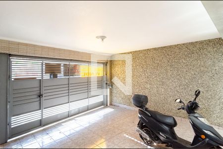Casa à venda com 138m², 3 quartos e 2 vagas Casa à venda com 138m², 3 quartos e 2 vagasGaragem