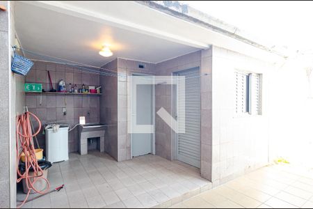 Casa à venda com 138m², 3 quartos e 2 vagas Casa à venda com 138m², 3 quartos e 2 vagasLavanderia