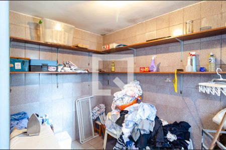 Casa à venda com 138m², 3 quartos e 2 vagas Casa à venda com 138m², 3 quartos e 2 vagasQuarto de Serviço