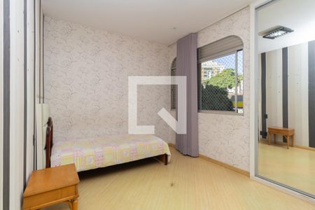 Apartamento à venda com 180m², 4 quartos e 2 vagas Apartamento à venda com 180m², 4 quartos e 2 vagasQuarto 3