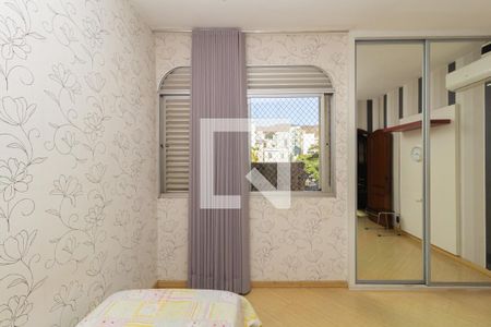 Apartamento à venda com 180m², 4 quartos e 2 vagas Apartamento à venda com 180m², 4 quartos e 2 vagasQuarto 3