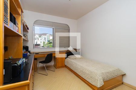 Apartamento à venda com 180m², 4 quartos e 2 vagas Apartamento à venda com 180m², 4 quartos e 2 vagasQuarto 4