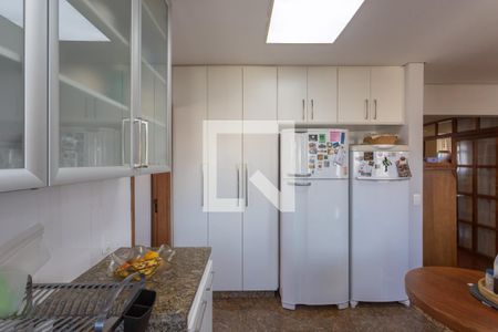 Apartamento à venda com 240m², 4 quartos e 2 vagasCozinha