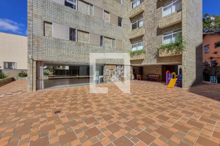 Apartamento à venda com 240m², 4 quartos e 2 vagasÁrea externa