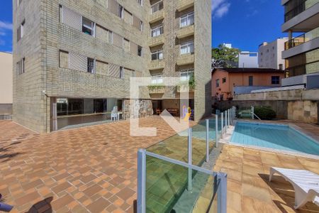 Apartamento à venda com 240m², 4 quartos e 2 vagasÁrea comum - Piscina