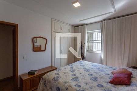 Apartamento à venda com 240m², 4 quartos e 2 vagasQuarto 4 - Suíte