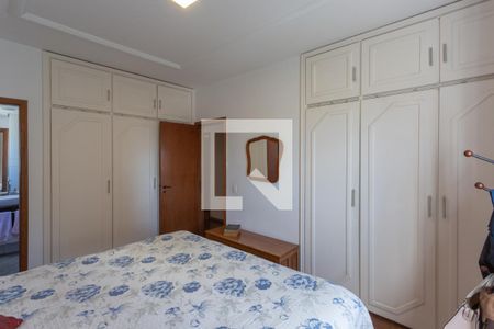 Apartamento à venda com 240m², 4 quartos e 2 vagasQuarto 4 - Suíte