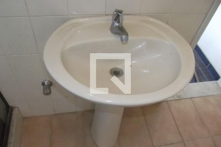 Casa à venda com 206m², 5 quartos e 2 vagasBanheiro