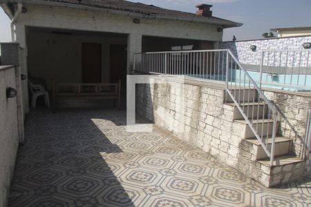 Casa à venda com 206m², 5 quartos e 2 vagasQuintal