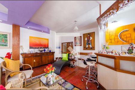 Casa à venda com 425m², 4 quartos e 4 vagasSala 2