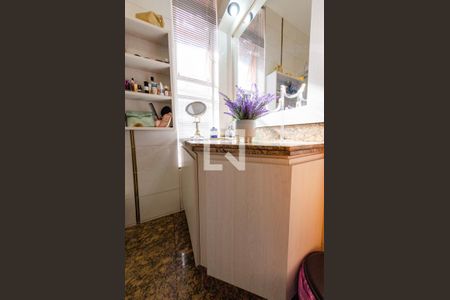 Casa à venda com 425m², 4 quartos e 4 vagasBanheiro