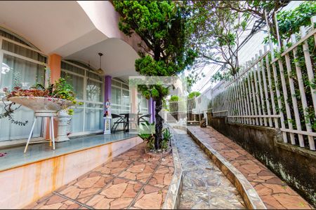 Casa à venda com 425m², 4 quartos e 4 vagasÁrea