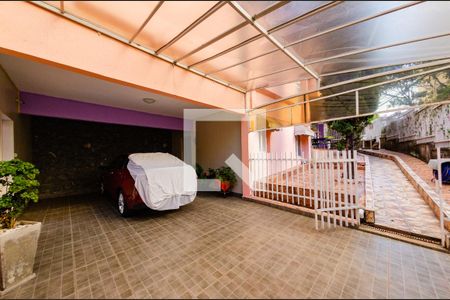 Casa à venda com 425m², 4 quartos e 4 vagasGaragem