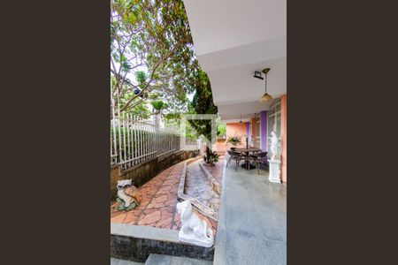 Casa à venda com 425m², 4 quartos e 4 vagasÁrea