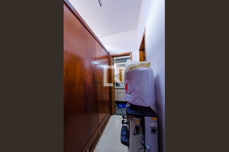 Casa à venda com 425m², 4 quartos e 4 vagasCloset