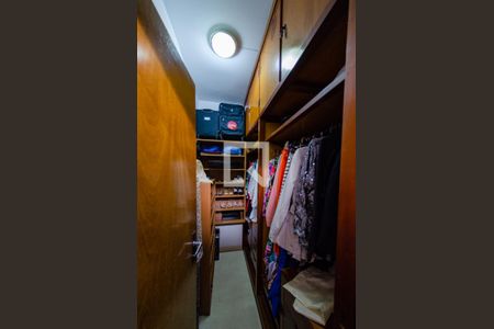 Casa à venda com 425m², 4 quartos e 4 vagasCloset