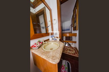 Casa à venda com 425m², 4 quartos e 4 vagasLavabo