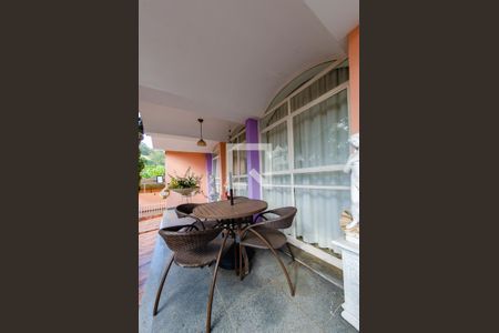 Casa à venda com 425m², 4 quartos e 4 vagasÁrea