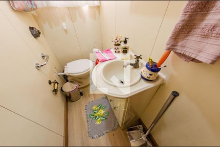 Casa à venda com 425m², 4 quartos e 4 vagasLavabo 2