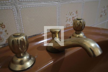 Casa à venda com 196m², 3 quartos e 4 vagasBanheiro - torneira