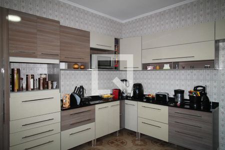 Casa à venda com 196m², 3 quartos e 4 vagasCozinha - Armários