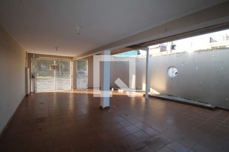 Casa à venda com 196m², 3 quartos e 4 vagasGaragem