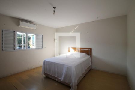 Casa à venda com 196m², 3 quartos e 4 vagasQuarto 1  