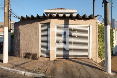 Casa à venda com 196m², 3 quartos e 4 vagasFachada