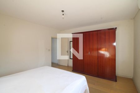 Casa à venda com 196m², 3 quartos e 4 vagasQuarto 1  