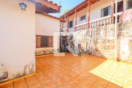 Casa à venda com 378m², 4 quartos e 2 vagasQuintal