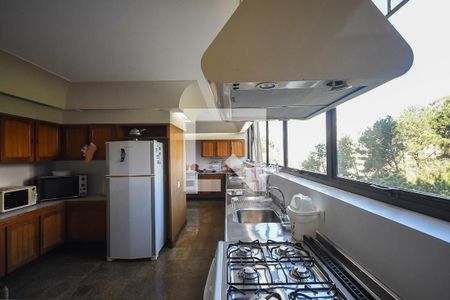 Apartamento à venda com 500m², 4 quartos e 3 vagas Apartamento à venda com 500m², 4 quartos e 3 vagasCozinha