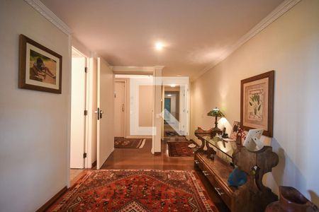 Apartamento à venda com 500m², 4 quartos e 3 vagas Apartamento à venda com 500m², 4 quartos e 3 vagasHall de entrada