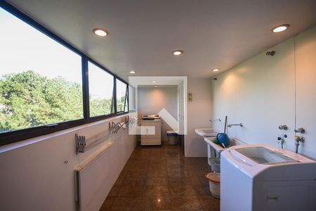 Apartamento à venda com 500m², 4 quartos e 3 vagas Apartamento à venda com 500m², 4 quartos e 3 vagasÁrea de serviço