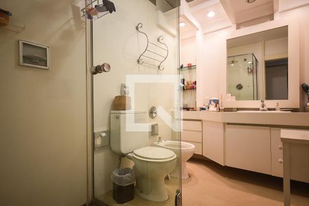 Apartamento à venda com 500m², 4 quartos e 3 vagas Apartamento à venda com 500m², 4 quartos e 3 vagasBanheiro suíte 3