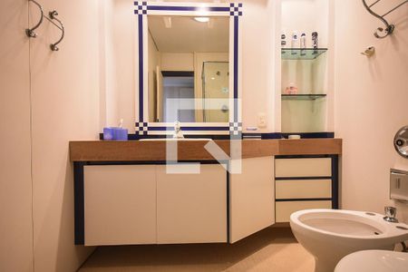 Apartamento à venda com 500m², 4 quartos e 3 vagas Apartamento à venda com 500m², 4 quartos e 3 vagasBanheiro suíte 2