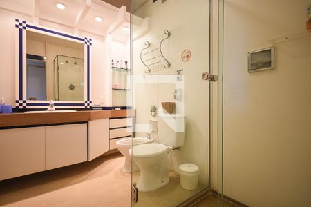 Apartamento à venda com 500m², 4 quartos e 3 vagas Apartamento à venda com 500m², 4 quartos e 3 vagasBanheiro suíte 2