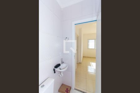 Apartamento à venda com 48m², 2 quartos e sem vaga Apartamento à venda com 48m², 2 quartos e sem vagaBanheiro