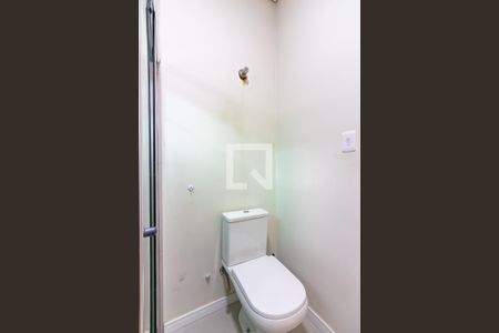 Casa à venda com 277m², 4 quartos e 7 vagas Casa à venda com 277m², 4 quartos e 7 vagasBanheiro