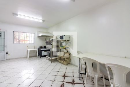 Casa à venda com 277m², 4 quartos e 7 vagas Casa à venda com 277m², 4 quartos e 7 vagasEdícula